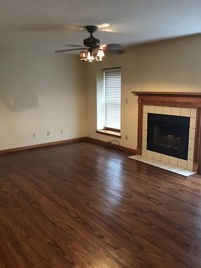 Foto del edificio - 6426 Bay Harbor Ln