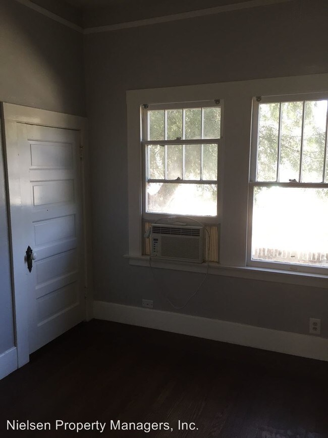 Building Photo - 1924 N St