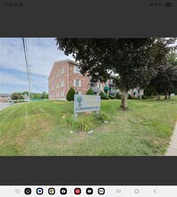 Building Photo - 200 Manville Hill Rd