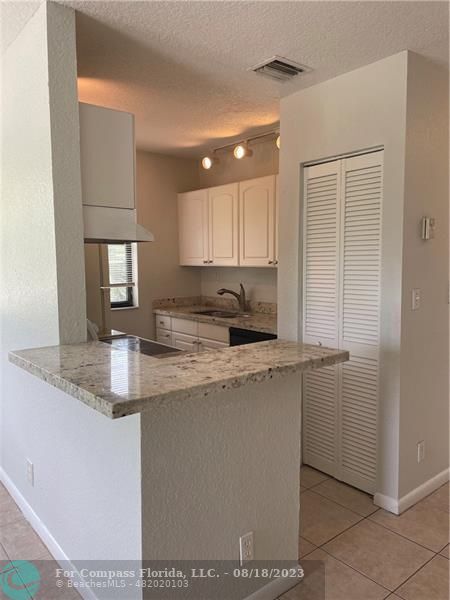 Foto del edificio - 11620 NW 26th Ct