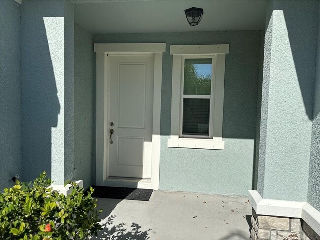 Building Photo - 11665 Rolling Green Dr