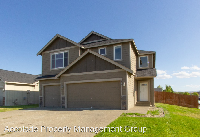 Primary Photo - 5 br, 2 bath House - 210 W Hailey Court