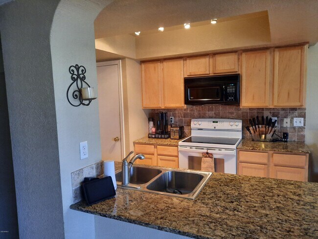 Foto del edificio - 1861 Montana Vista