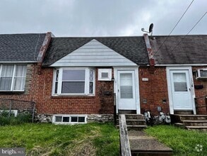 Building Photo - 1532 Summit St