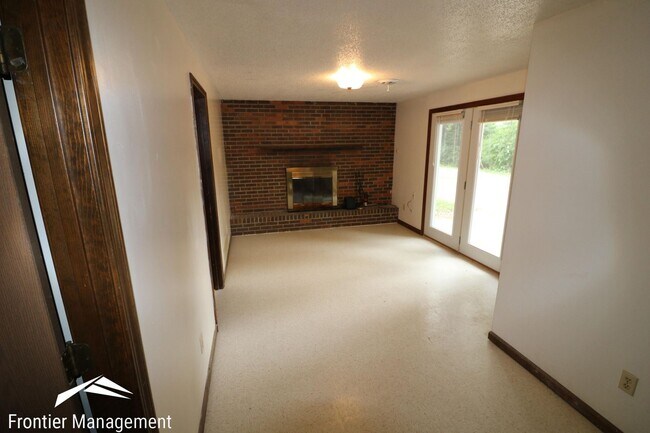 Foto del edificio - 4 br, 2 bath House - 824 Dondee Dr.
