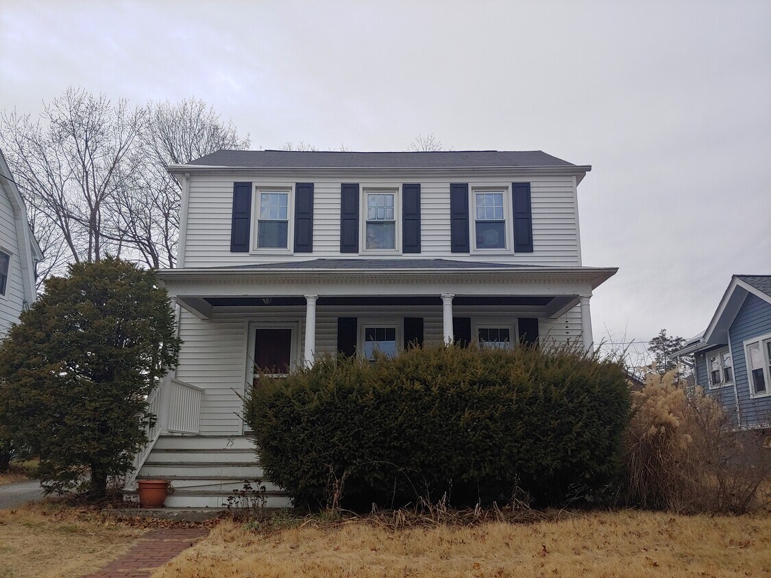 Primary Photo - 75 N Elm St