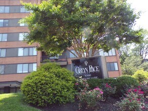 Building Photo - 4390 Lorcom Ln