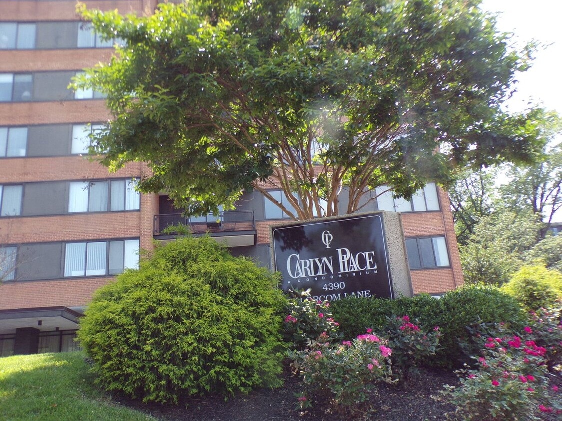 Two bedroom Condo at Carlyn Place - Two bedroom Condo at Carlyn Place