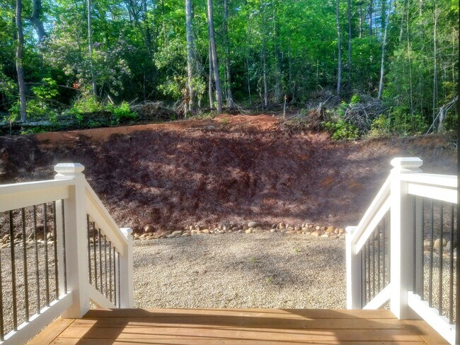 Foto del edificio - 63 Redwood Ln