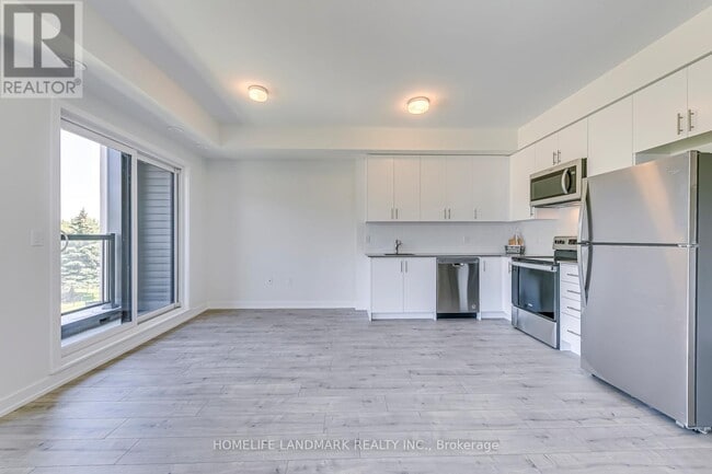Building Photo - 3538 Colonial Dr