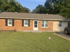 Building Photo - 5204 Breckenwood Dr