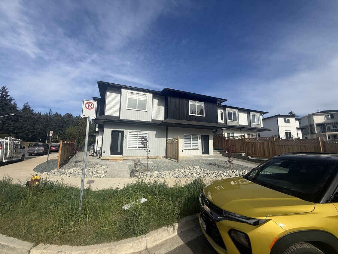 Building Photo - 6 Leam Rd