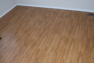 Building Photo - 930-932 W Berry St