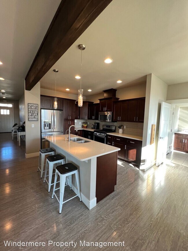Building Photo - 3 br, 2.5 bath House - 5638 Ariel Court