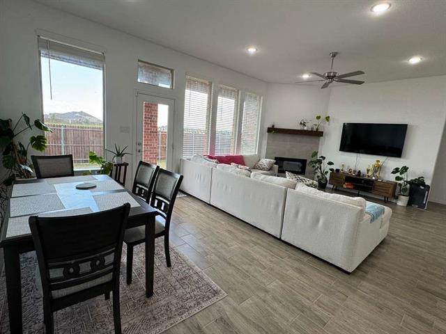 Foto del edificio - 217 Cherryvale Ln