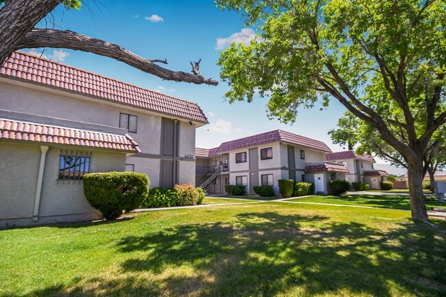 Building Photo - 44720 Gadsden Ave