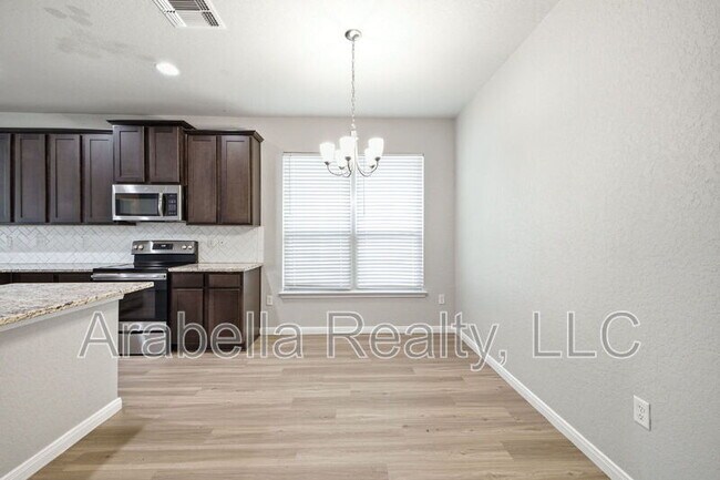 Building Photo - 5950 Larkspur Valley