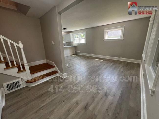 Building Photo - 5426 N 41st St