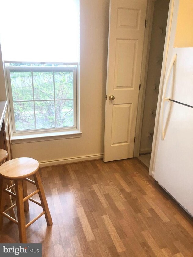 7505 Calderon Ct Unit J213, Alexandria, VA 22306 Apartment for Rent