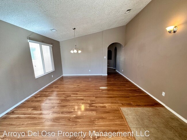 Building Photo - 4 br, 2 bath House - 830 Prairie Sage Street