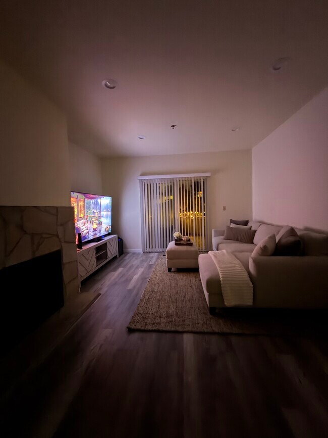 Foto del edificio - 2900 Fairway Ave
