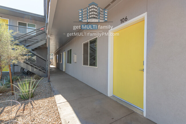 Building Photo - Modern 2-Bed 2-Bath Apartment Built in 2024