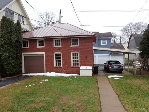 Foto del edificio - 208 W Main St