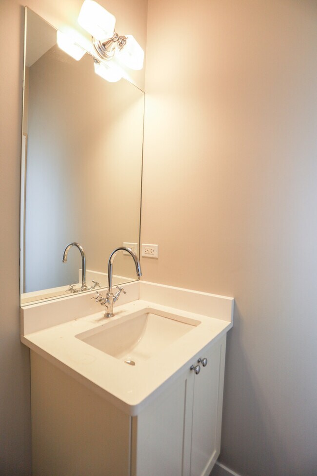 Foto del edificio - 1522 W Huron St