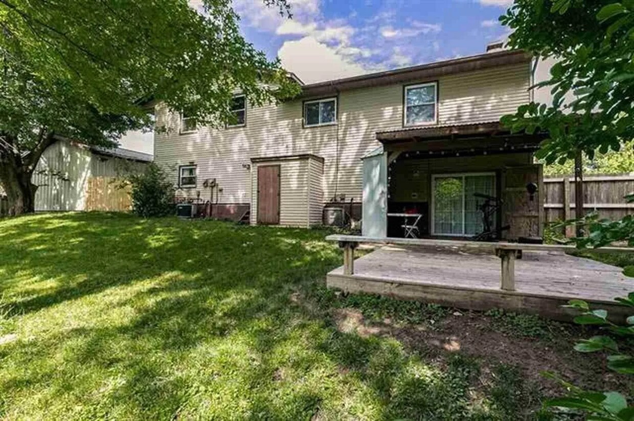 Foto del edificio - 1429 Valley View Dr
