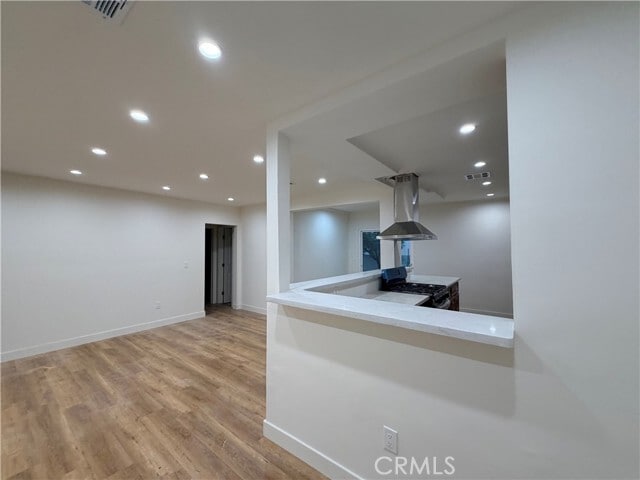 Foto principal - 11104 Oxnard St