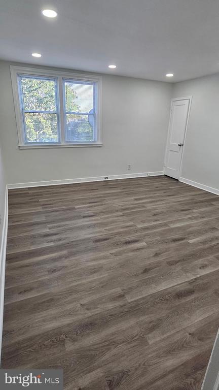 Foto del edificio - 523 E Tabor Rd