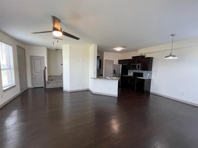 Building Photo - 3605 Valley Vista Dr