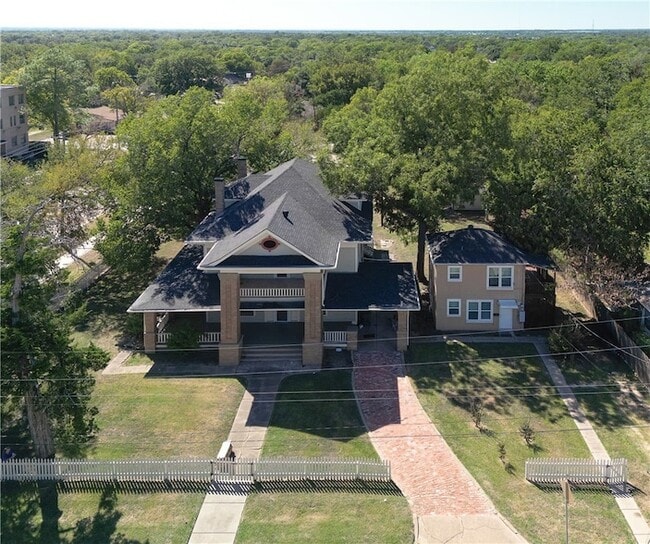 Foto del edificio - 206 S Sims Ave