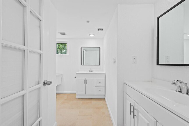 Foto del edificio - 1490 SE 15th St