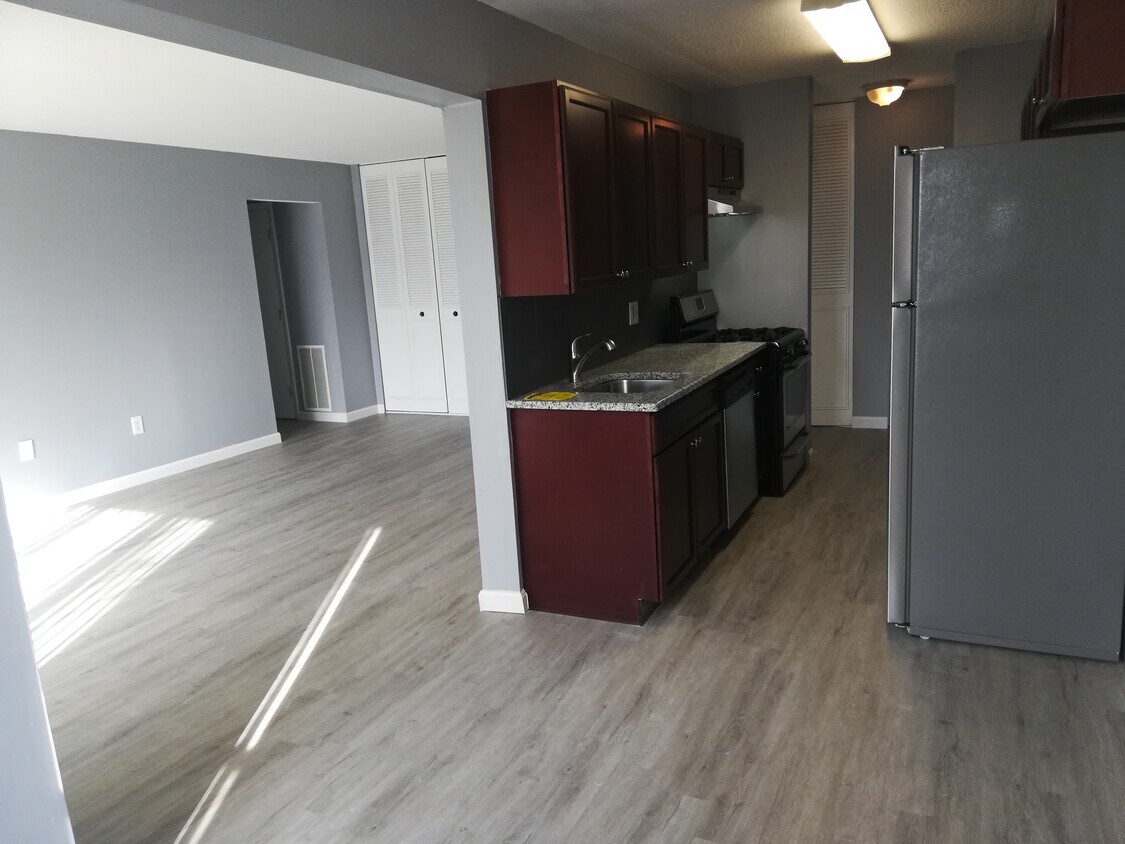 16 Shrewsbury Green Dr Unit Shrewsbury Green Condo, Shrewsbury, MA 01545 Condo for Rent in