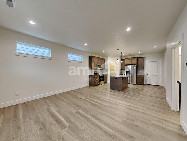 Foto del edificio - 7029 S 11th St