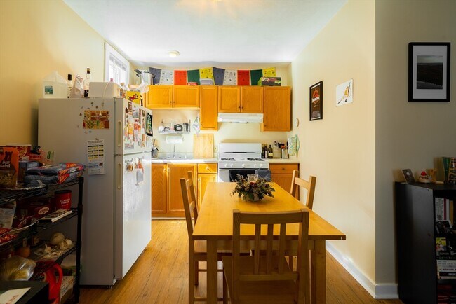 Foto del edificio - 328 Beacon St