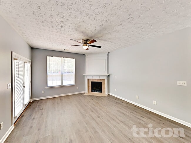Building Photo - 3329 Coach House Ct