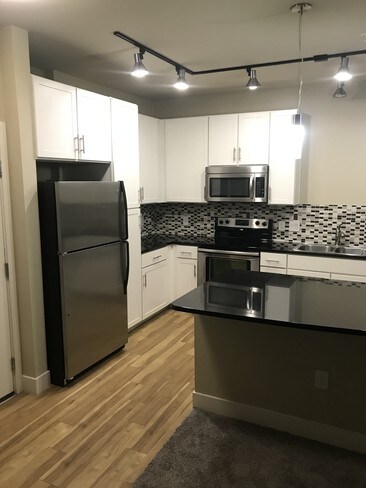 Foto del edificio - 9608 E Jefferson Pl