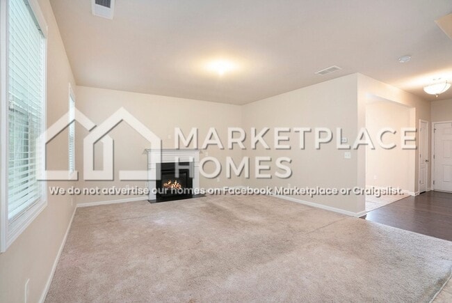 Building Photo - 2070 Bonny Glen Cir