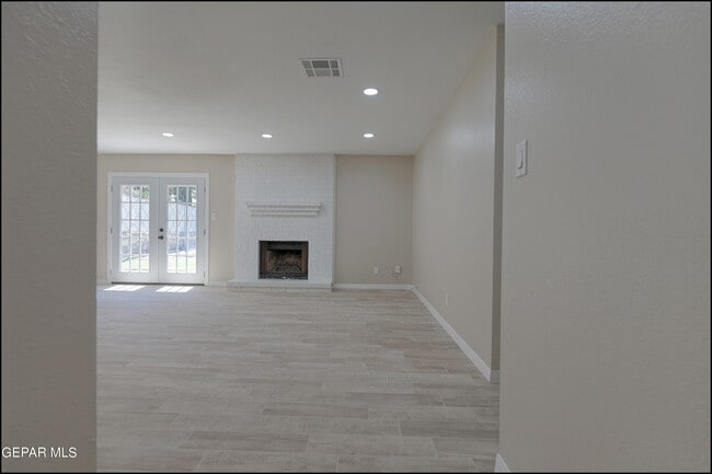Building Photo - 11508 Jerry Lewis Way
