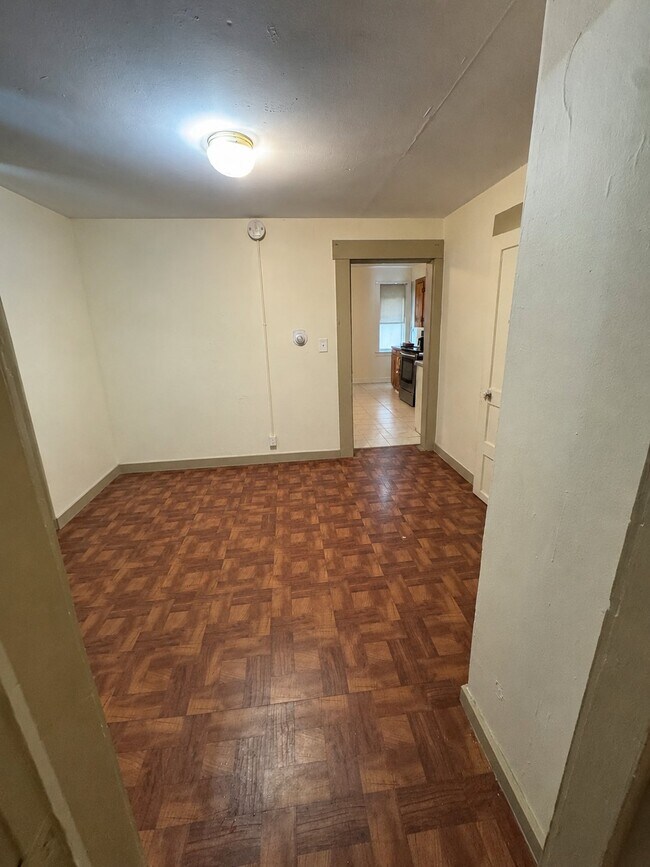 Foto del edificio - 37 Maple St
