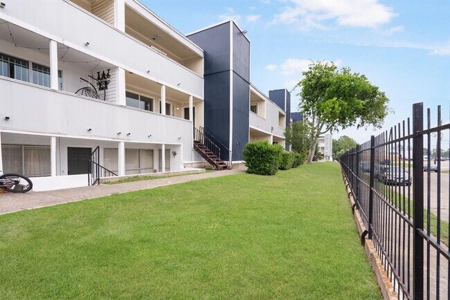 Building Photo - 781 Country Pl Dr