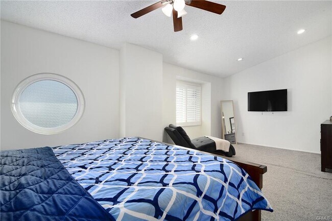 Foto del edificio - 6841 Valley Circle Blvd