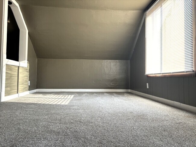 Foto del edificio - 516 W Wescott Ave