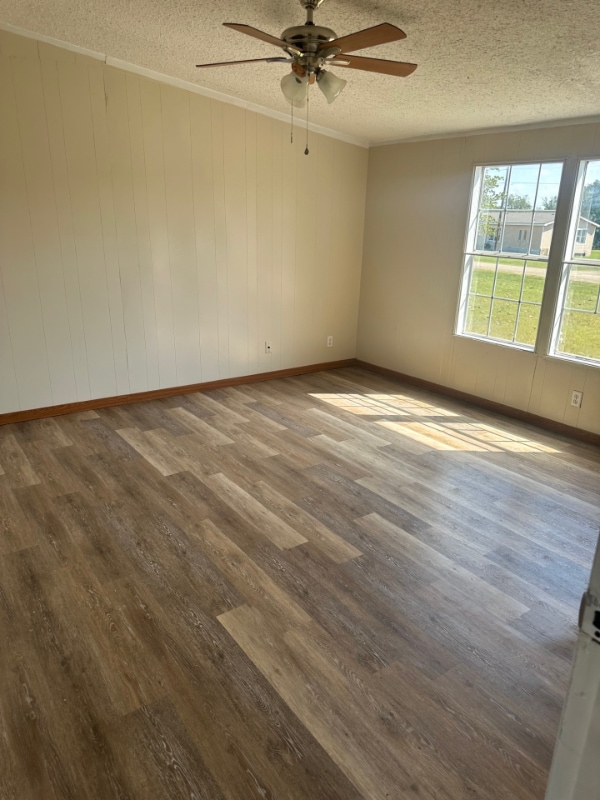 Building Photo - 123 Forest Creek Ln