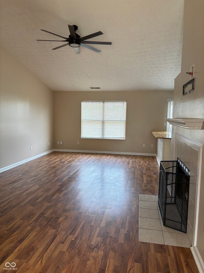 Building Photo - 10248 Stillwell Dr