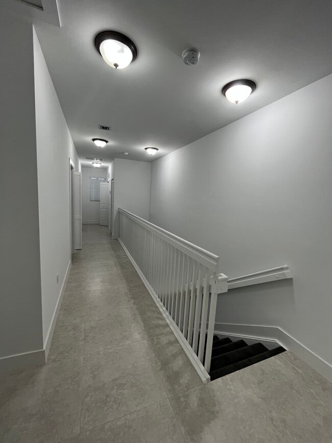 Foto del edificio - 2738 SW 90th Ave