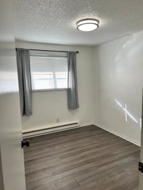 Building Photo - 622 E Carlisle Ave