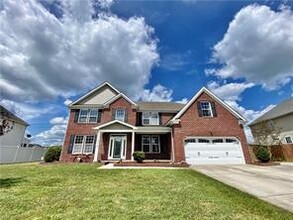 Building Photo - 3212 Hearring Way